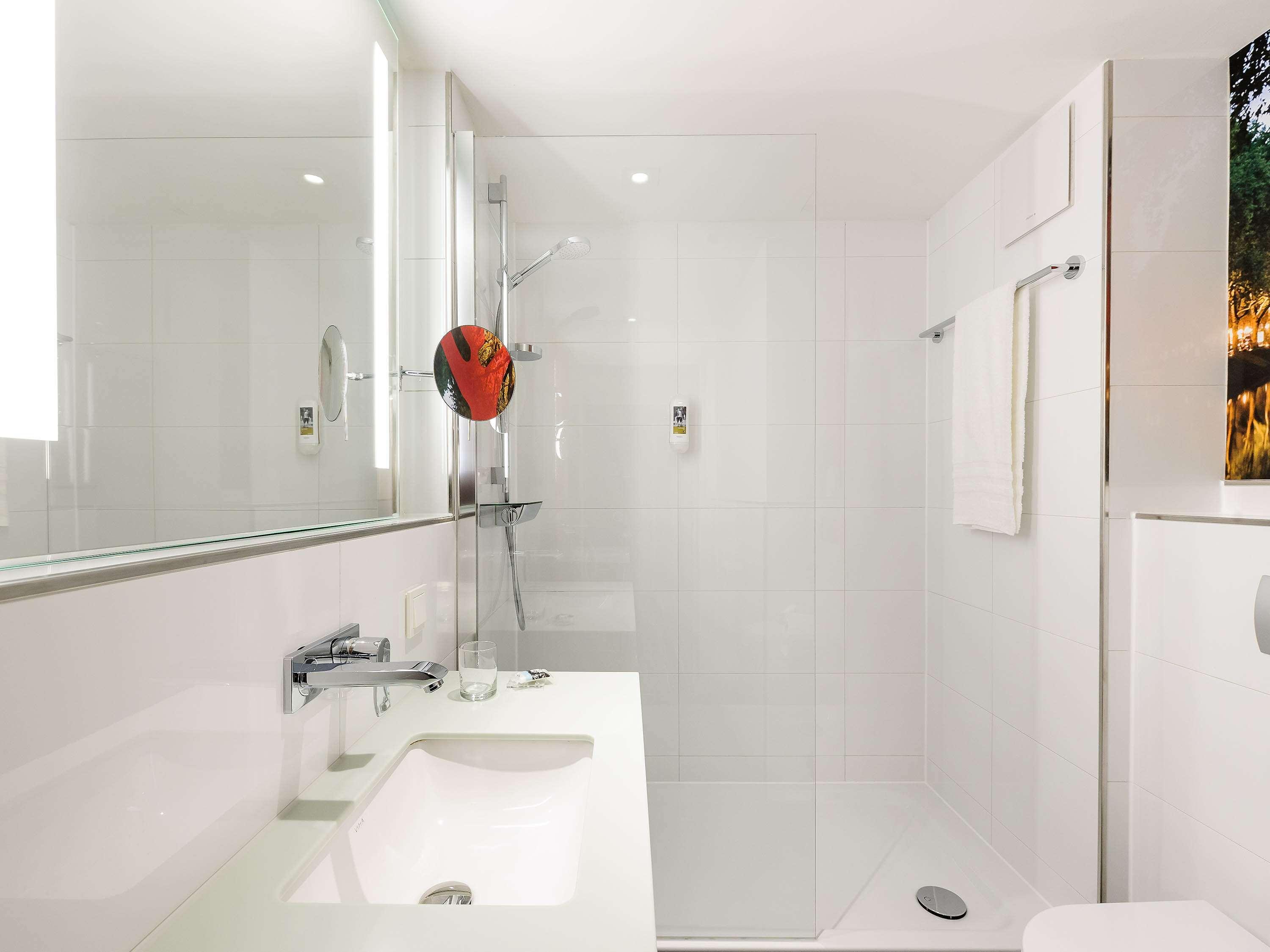 Mercure Hotel Duesseldorf Zentrum Екстериор снимка