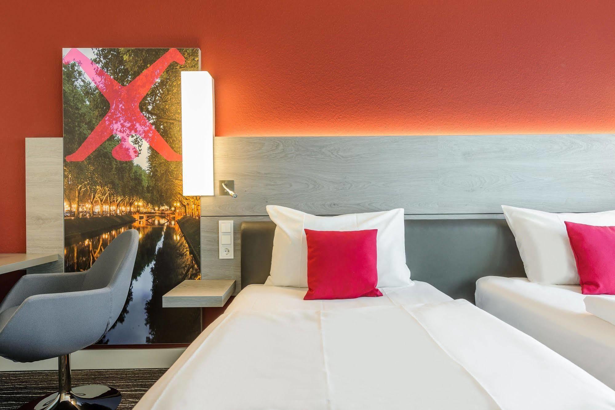 Mercure Hotel Duesseldorf Zentrum Екстериор снимка